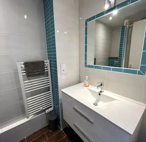 Equipe Moderne A Deux Pas De La * Les Sables-dʼOlonne